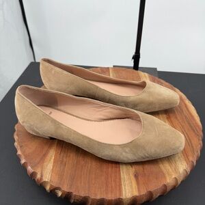 J Crew Carolyn skimmer flats in suede beige sz 10
